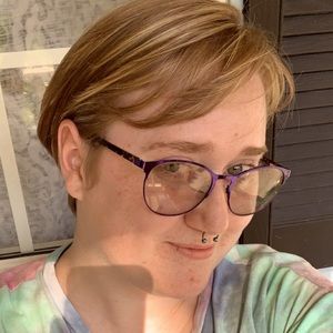 Meet your Posher, Saralyn